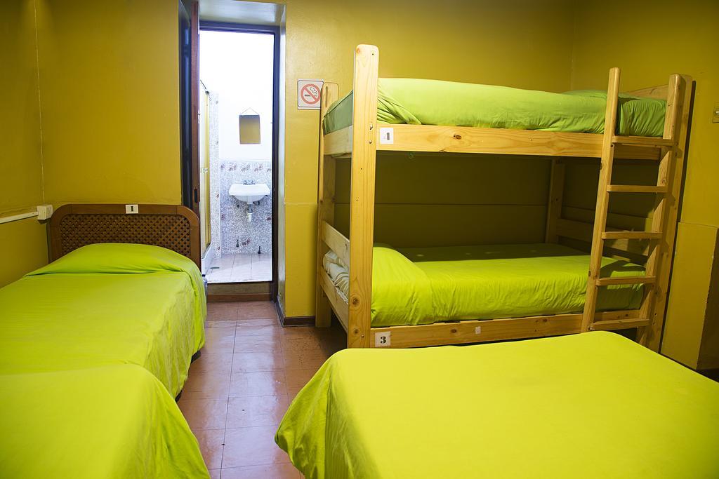 The House Project Backpackers Lima Habitación foto